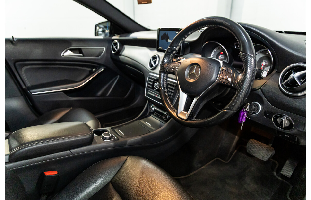7/2015 Mercedes-Benz GLA 200 CDI X156 MY15 4d Wagon Cosmos Black Metallic Turbo Diesel 2.1L