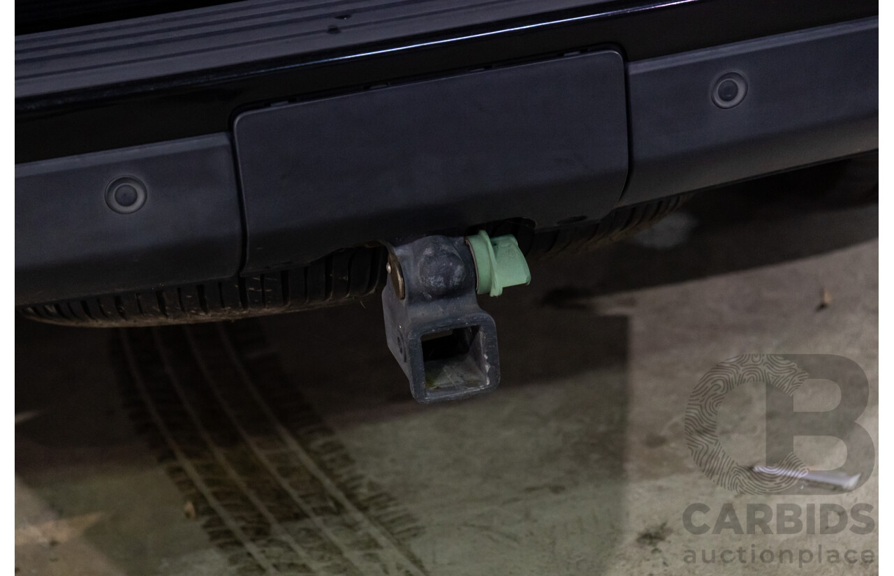 12/2013 Land Rover Discovery 4 3.0 TDV6 MY13 4d Wagon Santorini Black Metallic Turbo Diesel V6 3.0L