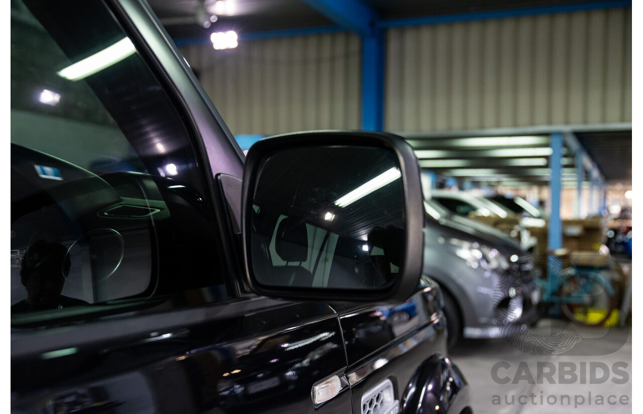 12/2013 Land Rover Discovery 4 3.0 TDV6 MY13 4d Wagon Santorini Black Metallic Turbo Diesel V6 3.0L