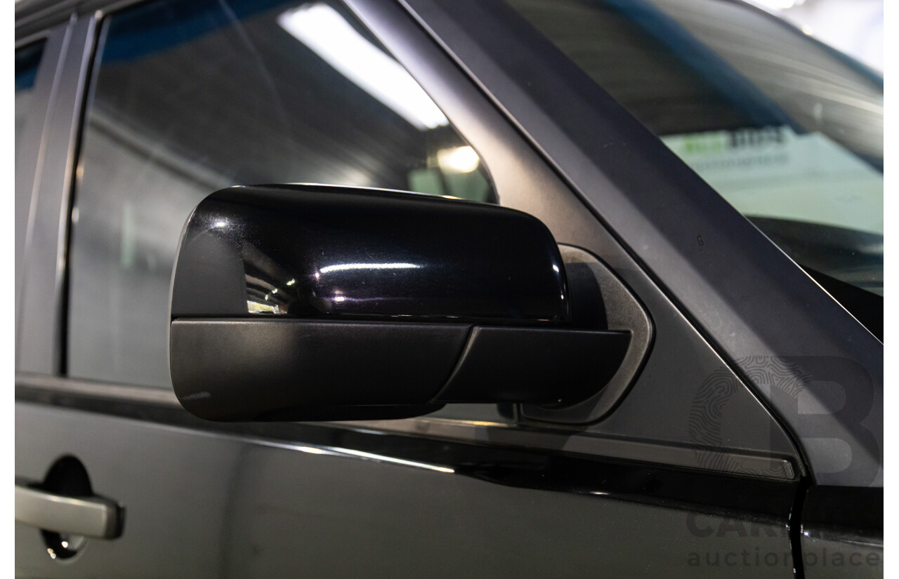 12/2013 Land Rover Discovery 4 3.0 TDV6 MY13 4d Wagon Santorini Black Metallic Turbo Diesel V6 3.0L