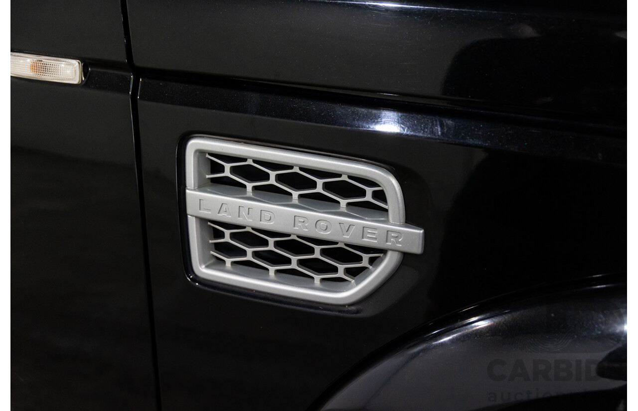 12/2013 Land Rover Discovery 4 3.0 TDV6 MY13 4d Wagon Santorini Black Metallic Turbo Diesel V6 3.0L