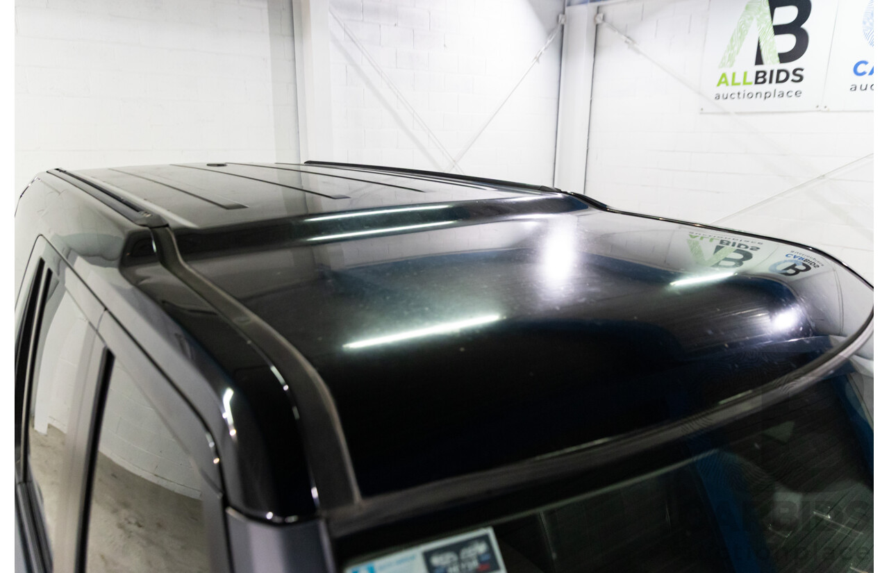 12/2013 Land Rover Discovery 4 3.0 TDV6 MY13 4d Wagon Santorini Black Metallic Turbo Diesel V6 3.0L