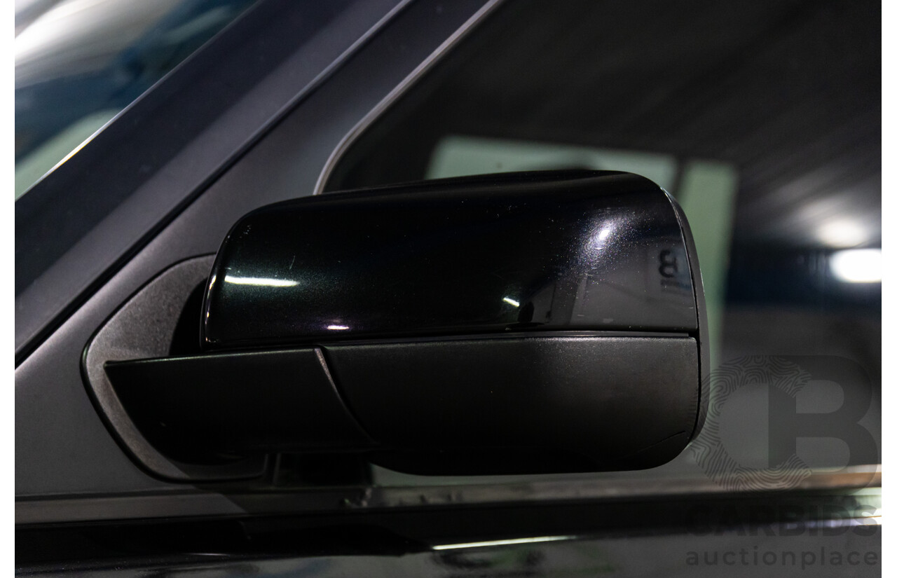 12/2013 Land Rover Discovery 4 3.0 TDV6 MY13 4d Wagon Santorini Black Metallic Turbo Diesel V6 3.0L