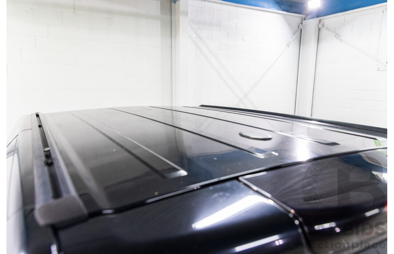 12/2013 Land Rover Discovery 4 3.0 TDV6 MY13 4d Wagon Santorini Black Metallic Turbo Diesel V6 3.0L