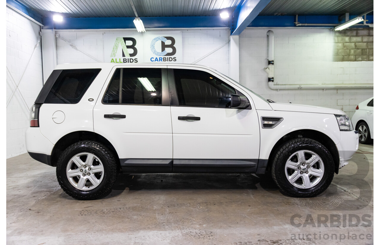 1/2014 Land Rover Freelander 2 TD4 (4x4) LF MY14 4d Wagon Fuji White Turbo Diesel 2.2L