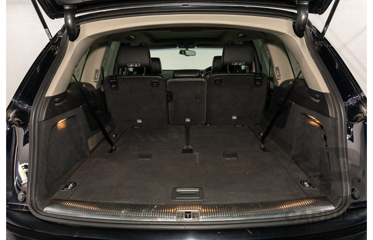 11/2012 Audi Q7 S-Line 3.0 TDI Quattro MY12 4d Wagon Orca Black Metallic Turbo Diesel V6 3.0L