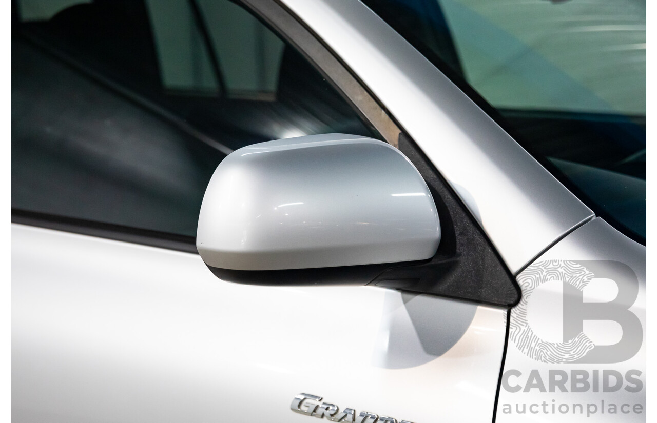 11/2009 Toyota Kluger Grande (4x4) GSU45R 4d Wagon Classic Silver Metallic V6 3.5L