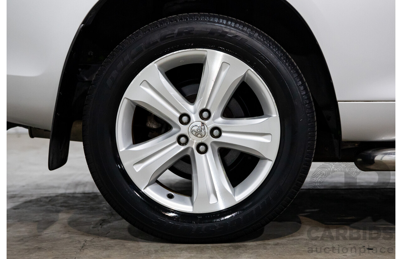 11/2009 Toyota Kluger Grande (4x4) GSU45R 4d Wagon Classic Silver Metallic V6 3.5L