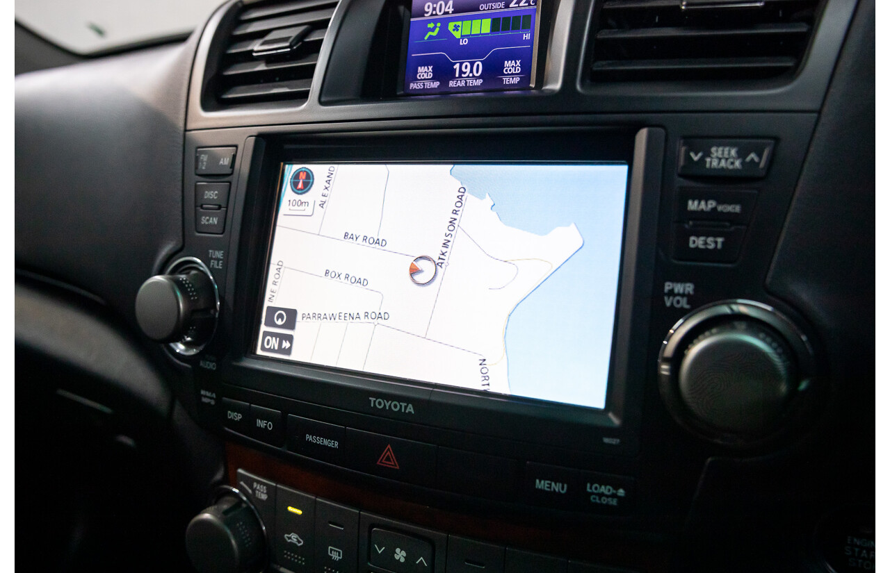 11/2009 Toyota Kluger Grande (4x4) GSU45R 4d Wagon Classic Silver Metallic V6 3.5L