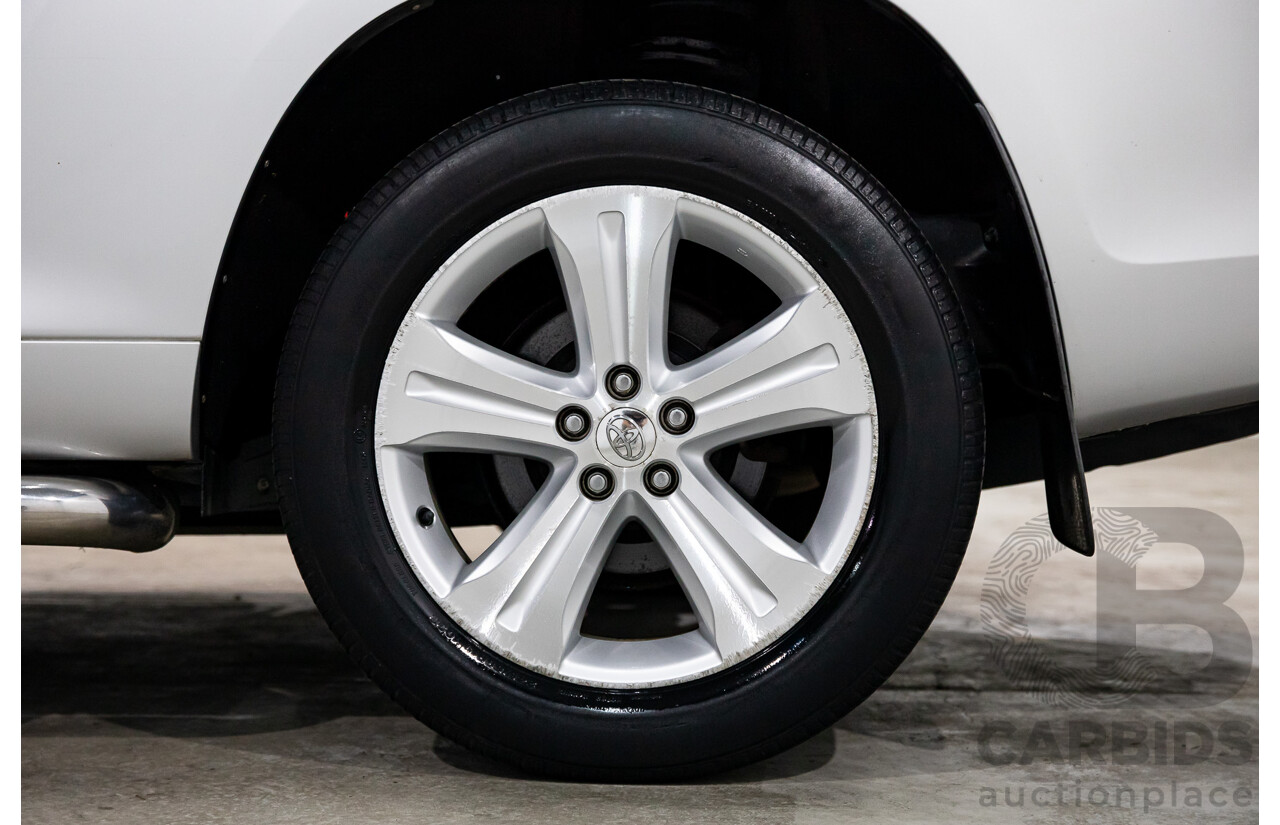 11/2009 Toyota Kluger Grande (4x4) GSU45R 4d Wagon Classic Silver Metallic V6 3.5L