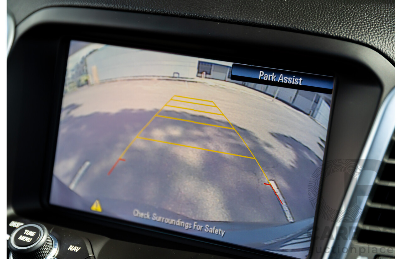 04/2017 Holden Calais V (RWD) VF II MY17 4d Sportwagon Regal Peacock Metallic V8 6.2L