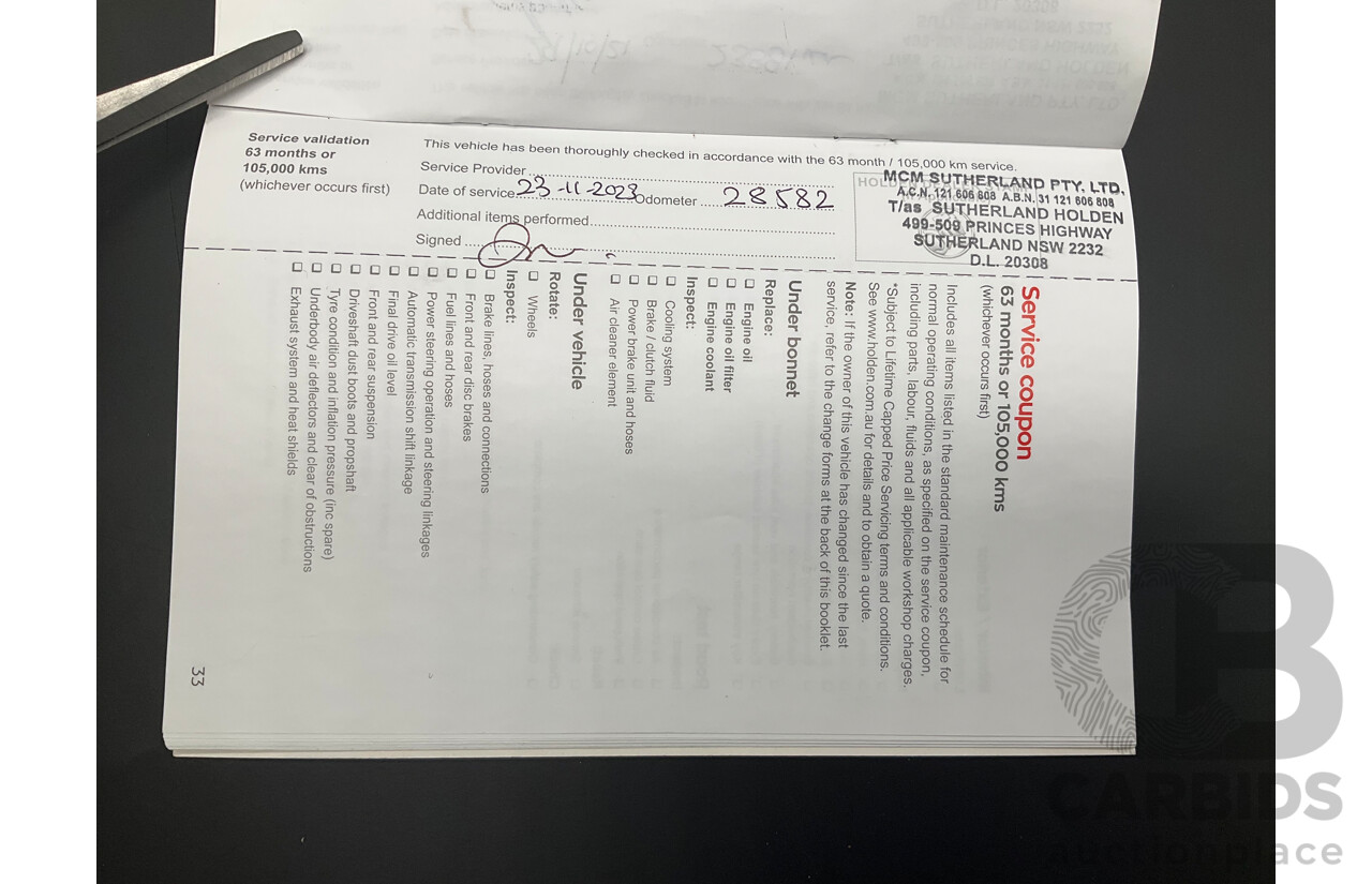 04/2017 Holden Calais V (RWD) VF II MY17 4d Sportwagon Regal Peacock Metallic V8 6.2L