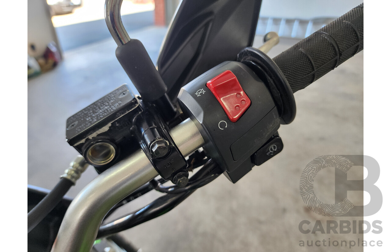 01/2017 Manual Kawasaki 150cc KLX150BF ENDURO Bike Green