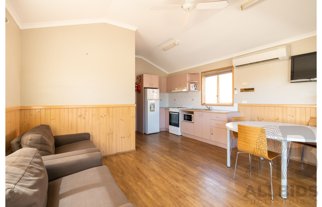 Alvannex Pty Ltd Demountable/Movable Dwelling - 35 Square Meters - Family Villa - Cabin 402