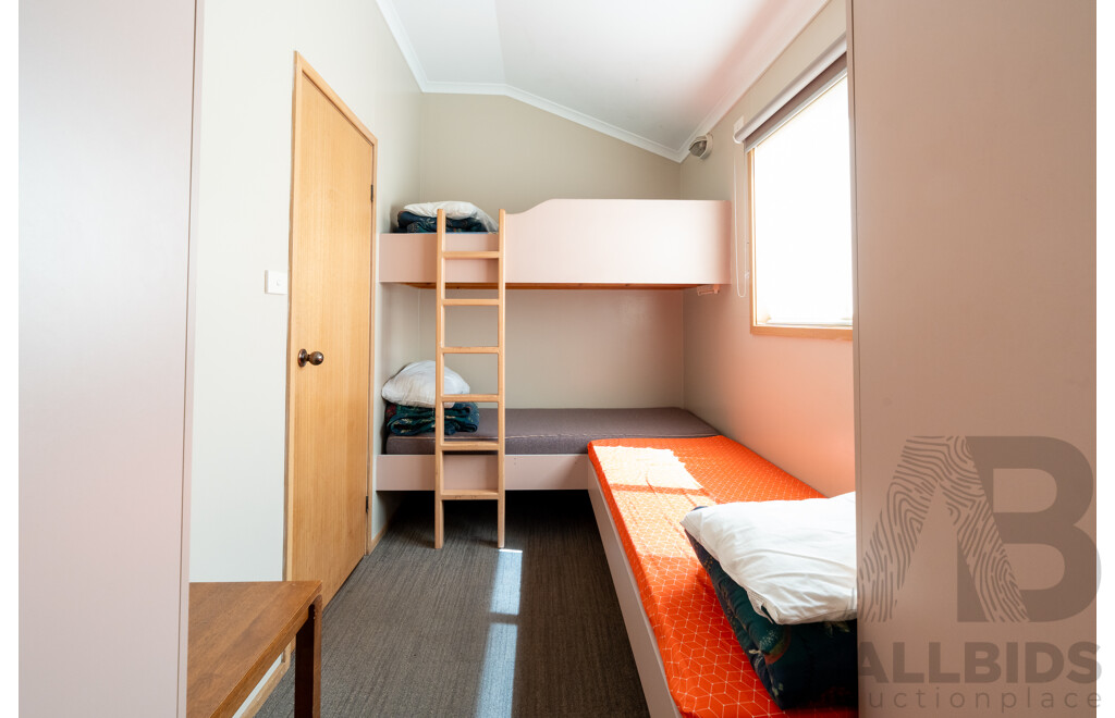 Alvannex Pty Ltd Demountable/Movable Dwelling - 35 Square Meters - Family Villa - Cabin 402