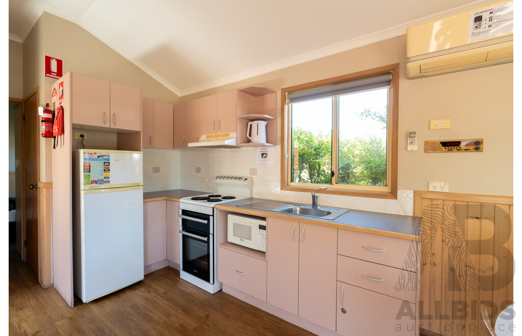 Alvannex Pty Ltd Demountable/Movable Dwelling - 35 Square Meters - Family Villa - Cabin 403