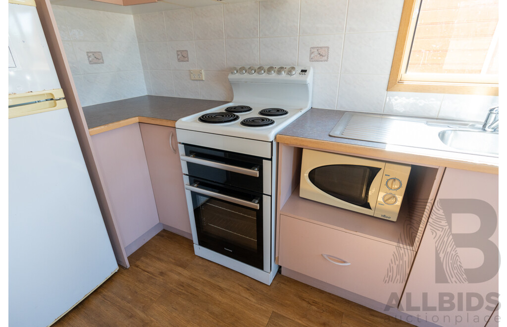 Alvannex Pty Ltd Demountable/Movable Dwelling - 35 Square Meters - Family Villa - Cabin 404