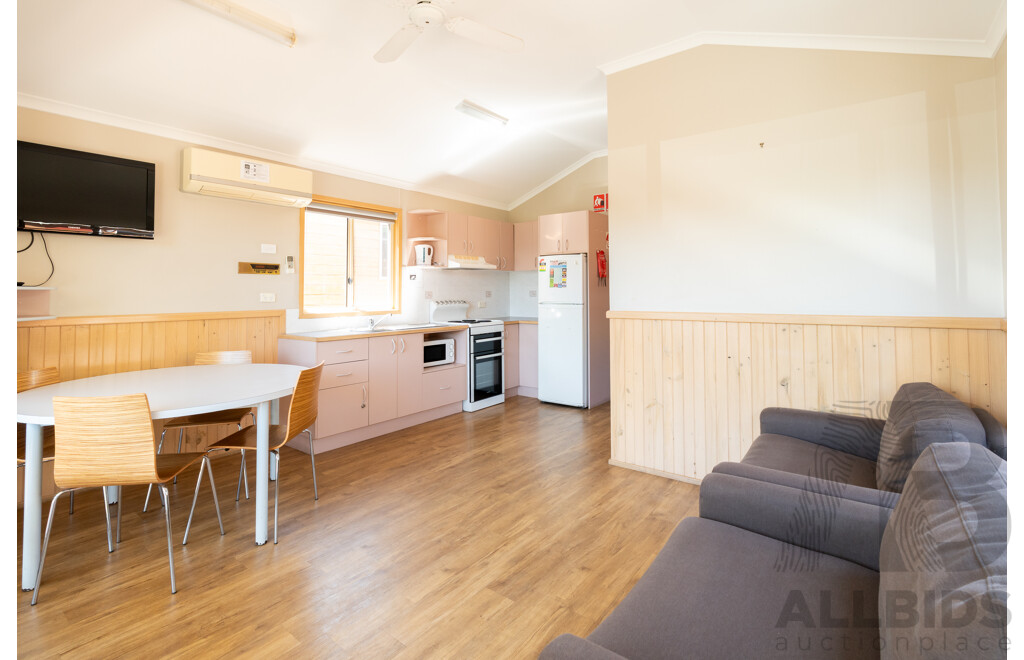 Alvannex Pty Ltd Demountable/Movable Dwelling - 35 Square Meters - Family Villa - Cabin 409