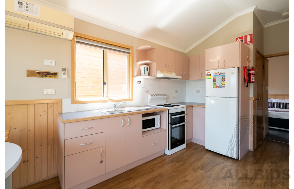 Alvannex Pty Ltd Demountable/Movable Dwelling - 35 Square Meters - Family Villa - Cabin 409