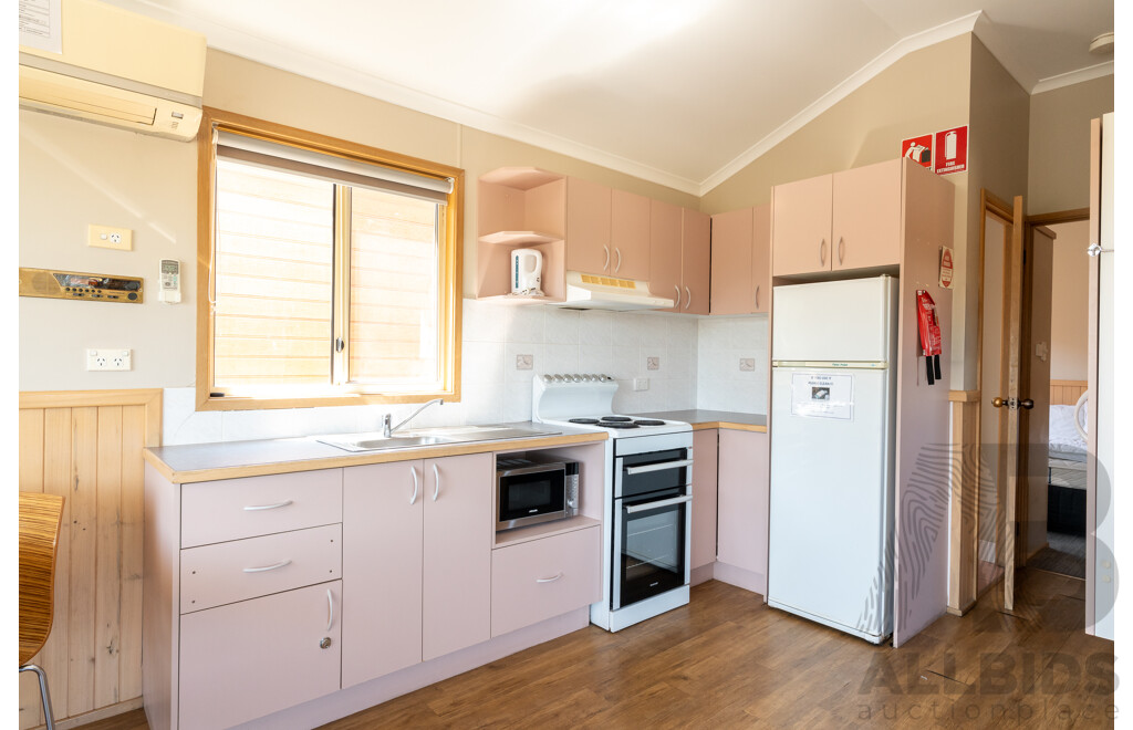 Alvannex Pty Ltd Demountable/Movable Dwelling - 35 Square Meters - Family Villa - Cabin 410