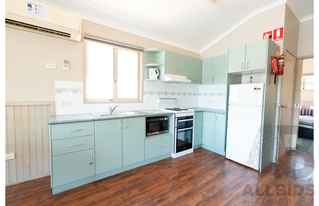 Alvannex Pty Ltd Demountable/Movable Dwelling - 48 Square Meters - Spa Villa - Cabin 412