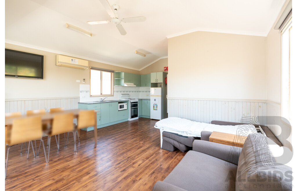 Alvannex Pty Ltd Demountable/Movable Dwelling - 48 Square Meters - Spa Villa - Cabin 415