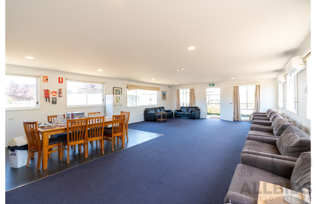 Alvannex Pty Ltd Demountable/Movable Building with Accessibility Ramp - Meeting Room