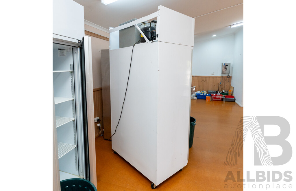 Skope 1000 Litre Two Door Upright Commercial Display Refrigerator - TME1000-H