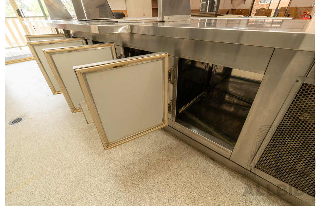 Hot/Cold Food Service and Preparation Station with Tray Rack and Hand Rail