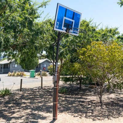 Spalding  Basketball Hoop System