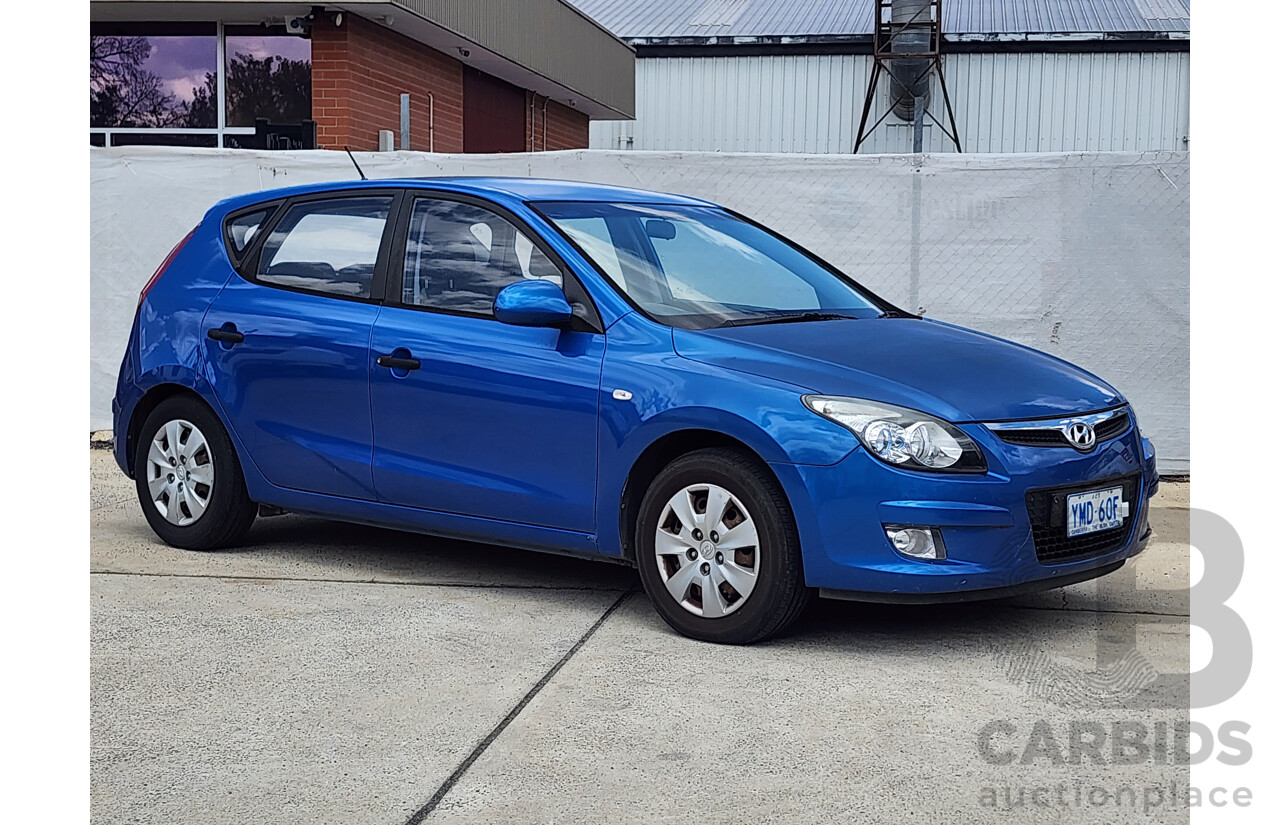 3/2011 Hyundai i30 SX FD MY11 5d Hatchback Blue 2.0L