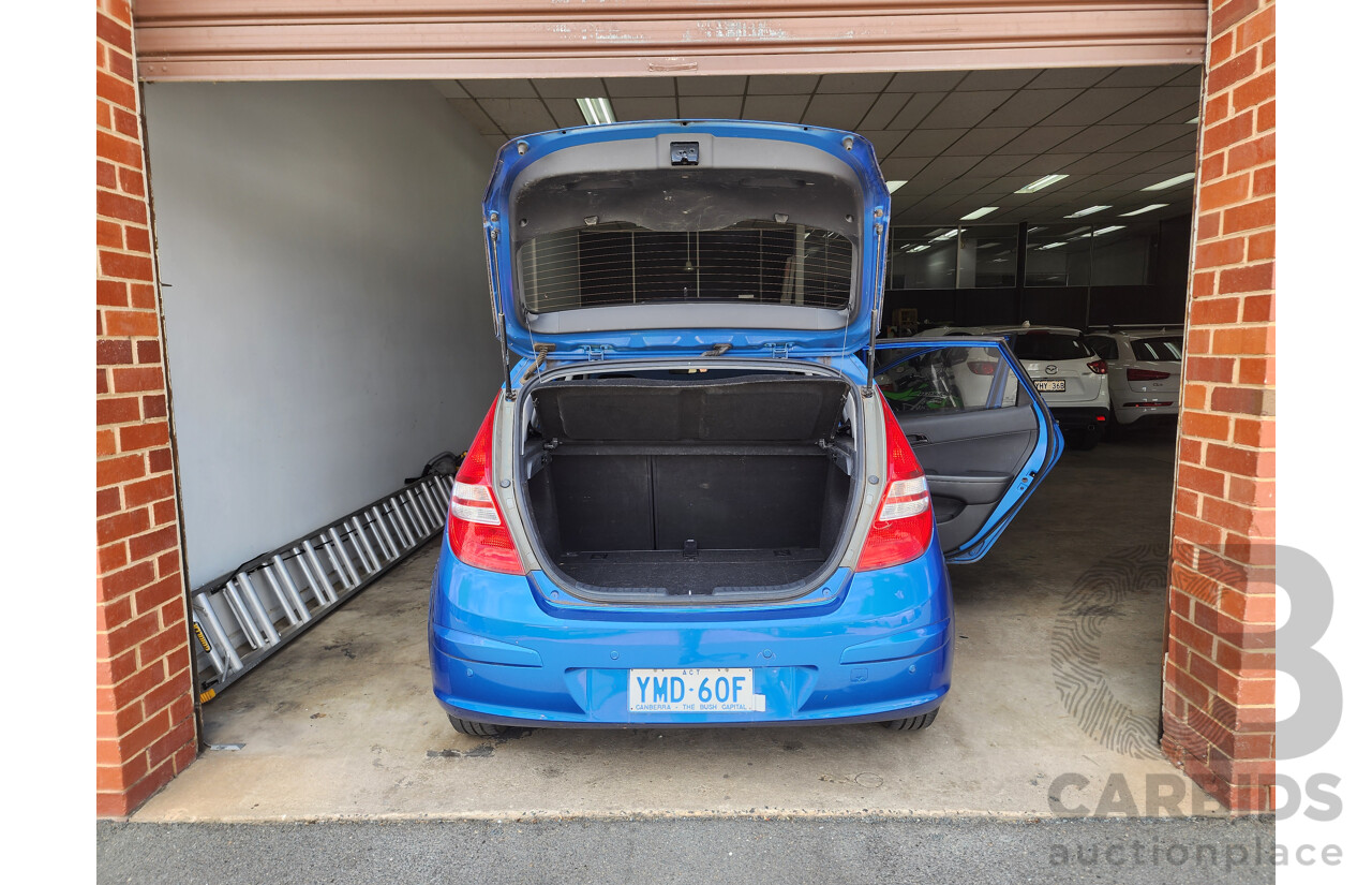3/2011 Hyundai i30 SX FD MY11 5d Hatchback Blue 2.0L