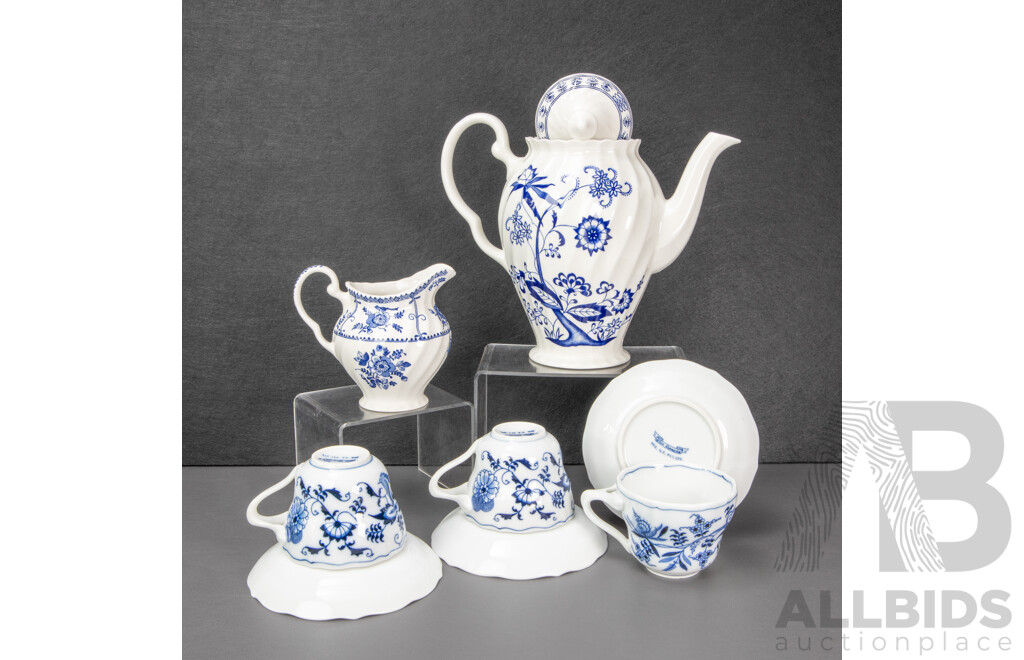 Collection of Blue Danube Ceramics in the Blur Onion Pattern
