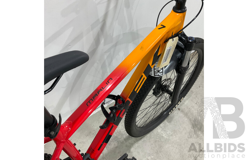 Trek Marlin 7 Bike - Size M