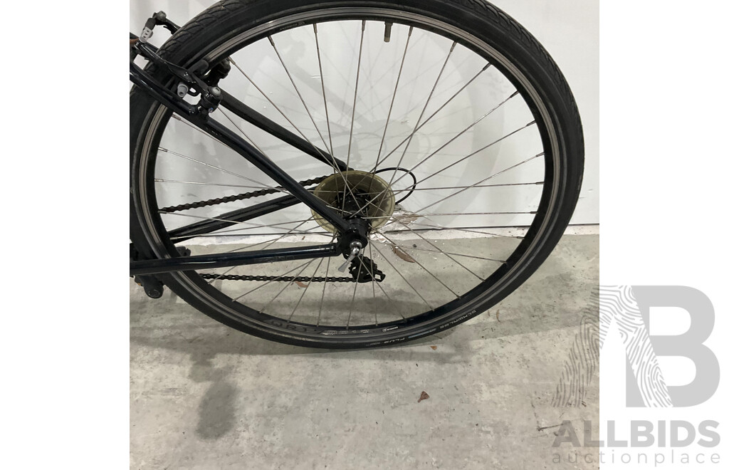 AVANTI Giro F1 Bike - Size M/57cm