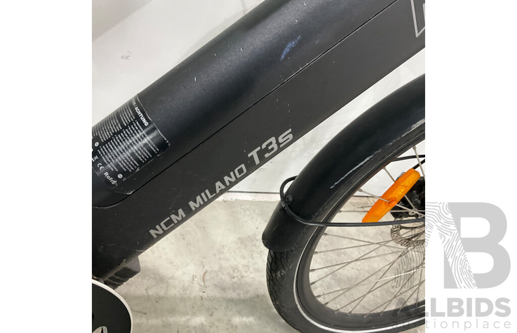 NCM Milano T3s E-Bike with Ubereats Delivery Bag
