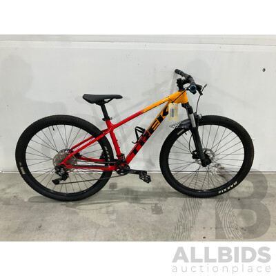 Trek Marlin 7 Bike - Size M