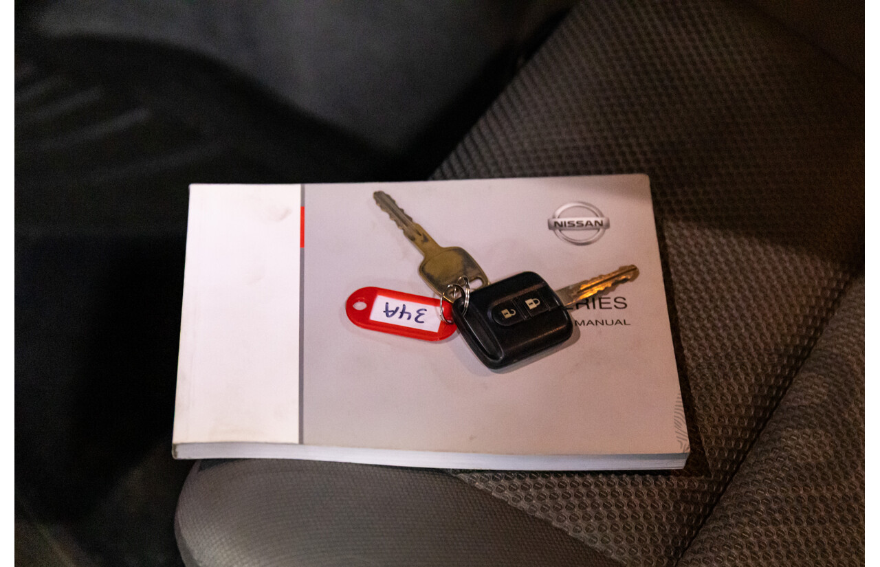 9/2009 Nissan Navara ST-X (4x4) D40 King Cab Chassis Slate Grey Metallic Turbo Diesel 2.5L