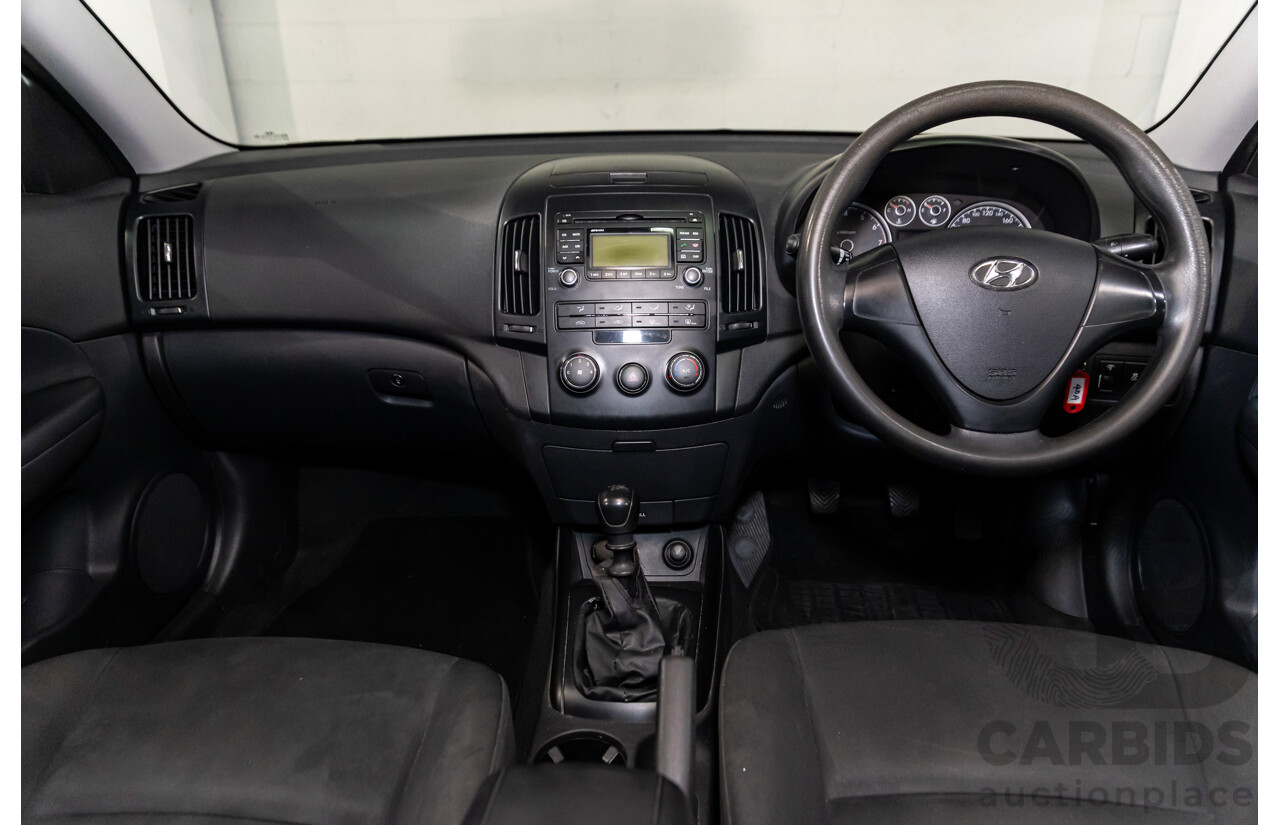 1/2011 Hyundai i30 SX FD MY11 5d Hatchback Silver 2.0L