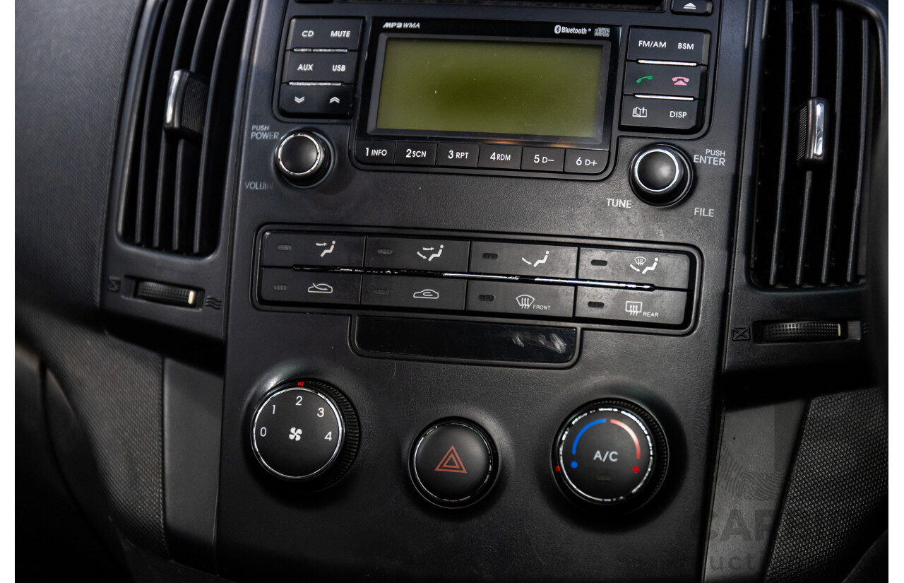 1/2011 Hyundai i30 SX FD MY11 5d Hatchback Silver 2.0L