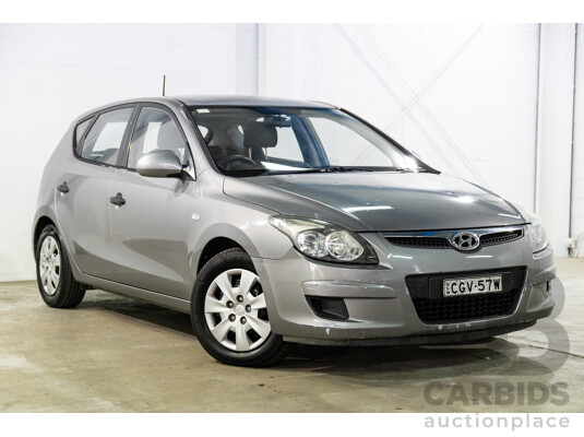 1/2011 Hyundai i30 SX FD MY11 5d Hatchback Silver 2.0L