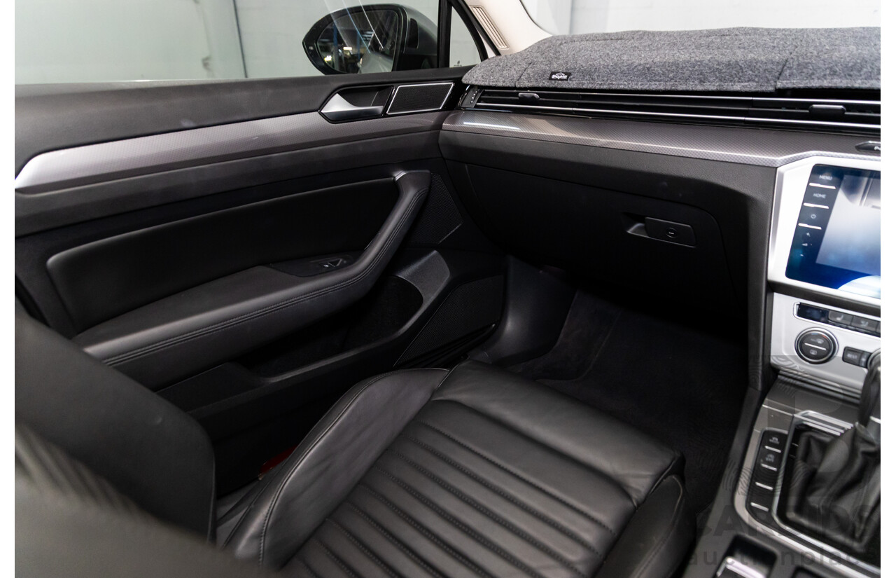 06/2018 Volkswagen Passat Alltrack 140 TDI (AWD) 3C MY18.5 4d Wagon Pure White Turbo Diesel 2.0L