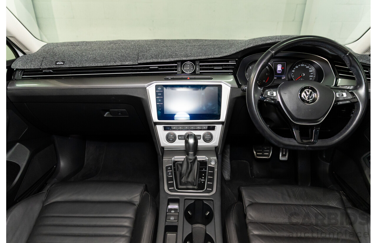 06/2018 Volkswagen Passat Alltrack 140 TDI (AWD) 3C MY18.5 4d Wagon Pure White Turbo Diesel 2.0L