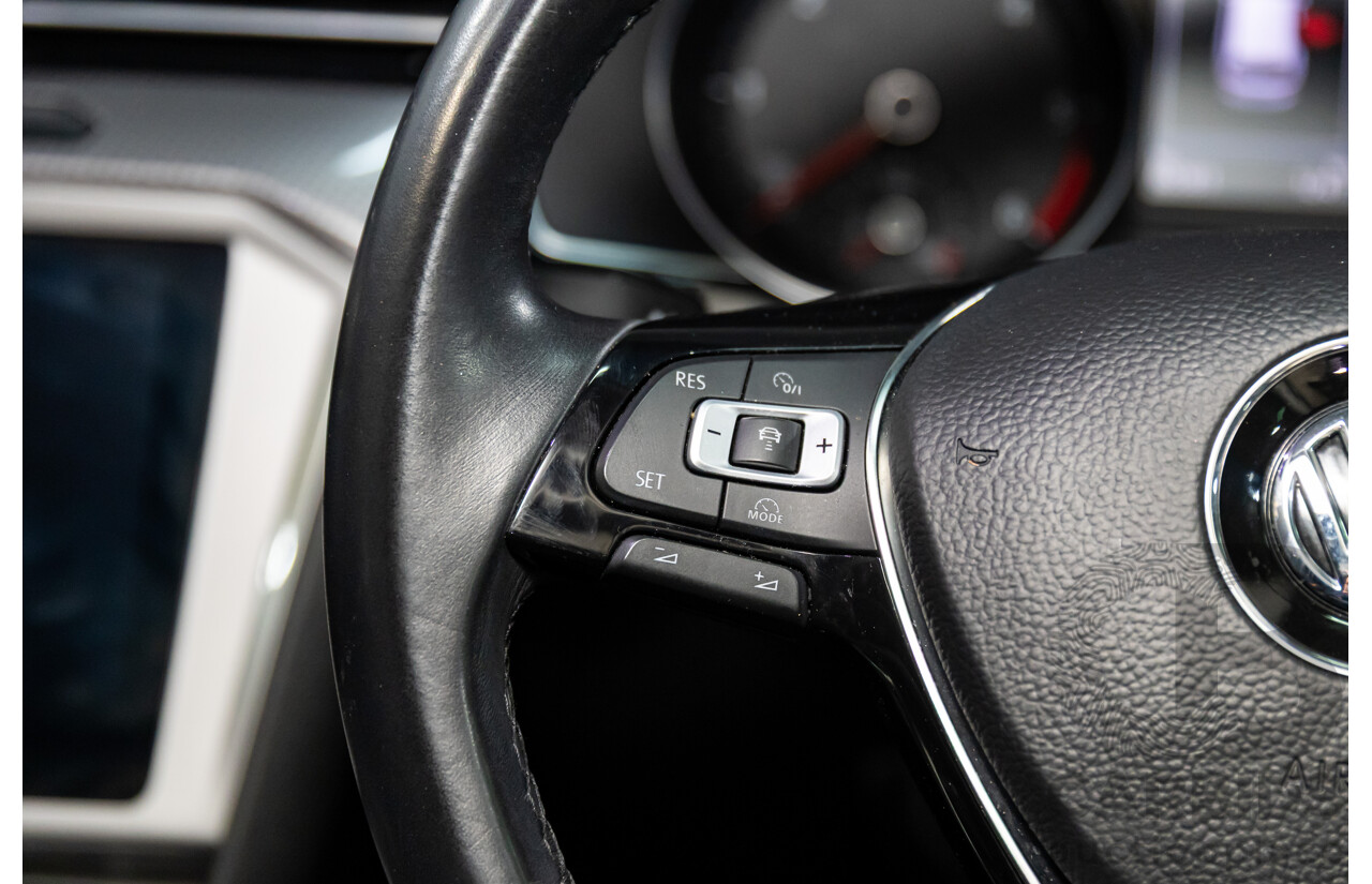 06/2018 Volkswagen Passat Alltrack 140 TDI (AWD) 3C MY18.5 4d Wagon Pure White Turbo Diesel 2.0L