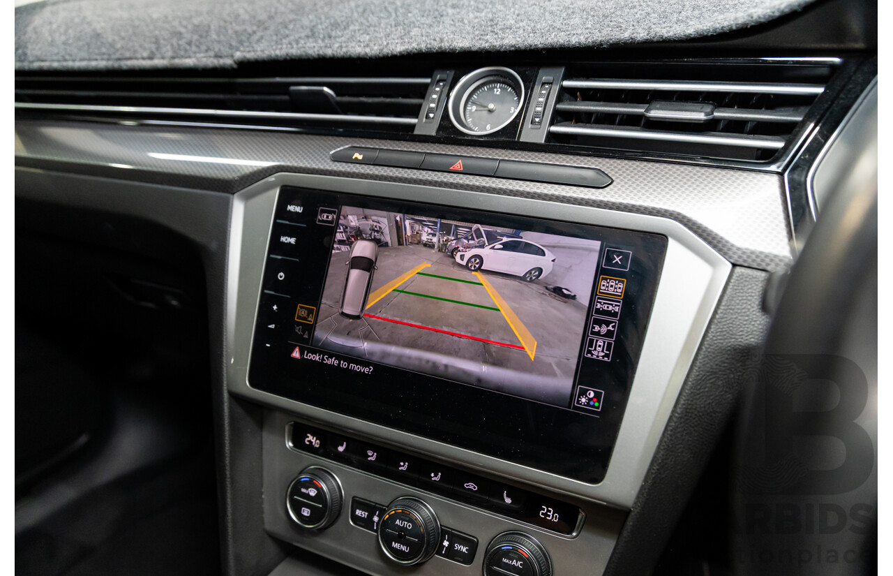 06/2018 Volkswagen Passat Alltrack 140 TDI (AWD) 3C MY18.5 4d Wagon Pure White Turbo Diesel 2.0L