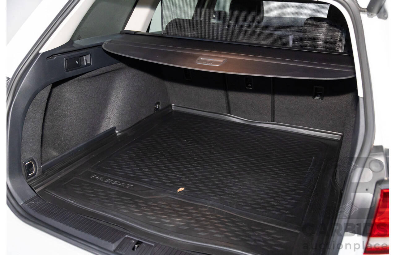 06/2018 Volkswagen Passat Alltrack 140 TDI (AWD) 3C MY18.5 4d Wagon Pure White Turbo Diesel 2.0L