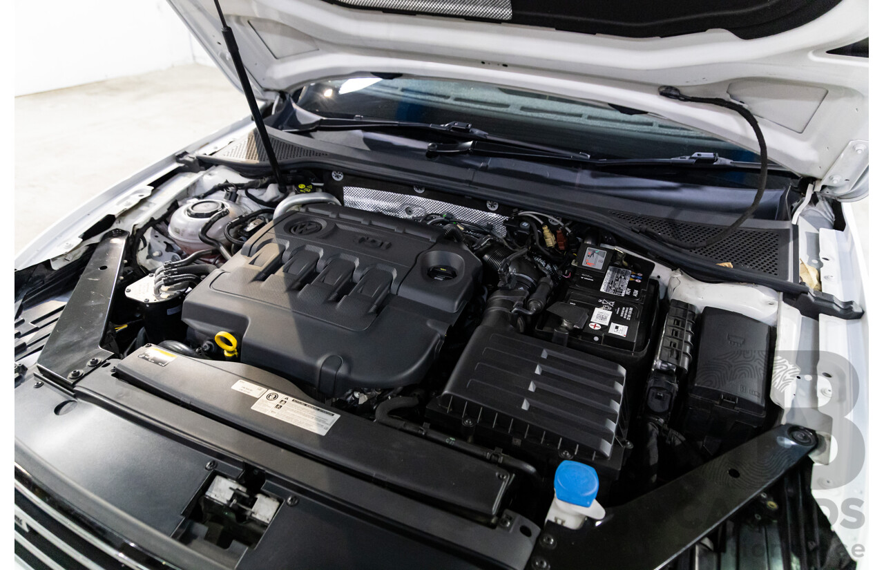 06/2018 Volkswagen Passat Alltrack 140 TDI (AWD) 3C MY18.5 4d Wagon Pure White Turbo Diesel 2.0L