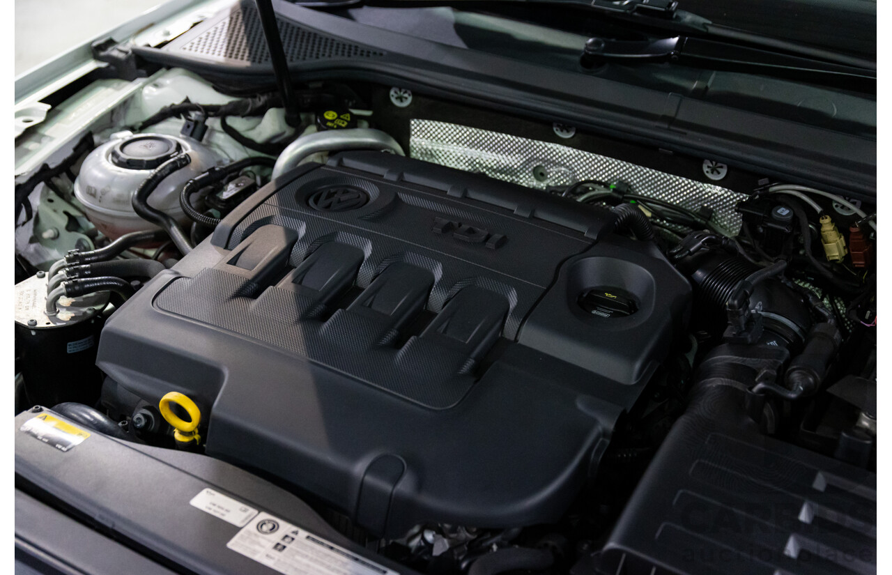 06/2018 Volkswagen Passat Alltrack 140 TDI (AWD) 3C MY18.5 4d Wagon Pure White Turbo Diesel 2.0L