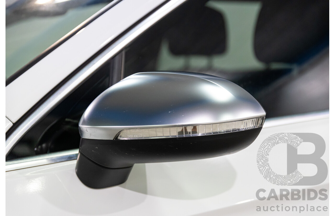 06/2018 Volkswagen Passat Alltrack 140 TDI (AWD) 3C MY18.5 4d Wagon Pure White Turbo Diesel 2.0L