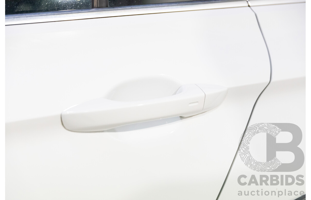 06/2018 Volkswagen Passat Alltrack 140 TDI (AWD) 3C MY18.5 4d Wagon Pure White Turbo Diesel 2.0L